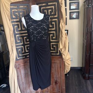 Black lace Ruched Sheath Dress